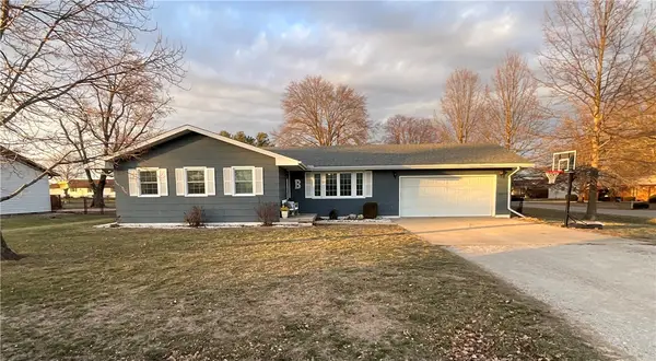 901 W North 14th Street, Shelbyville, IL 62565