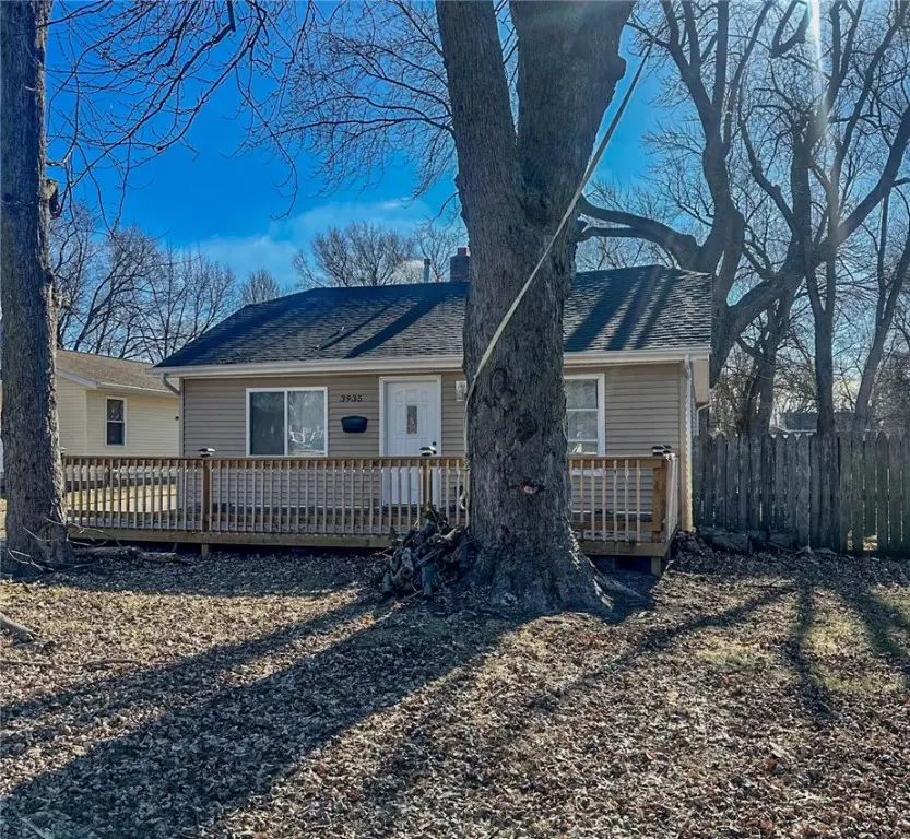 3935 E Hickory Street, Decatur, IL 62526 - Image #2