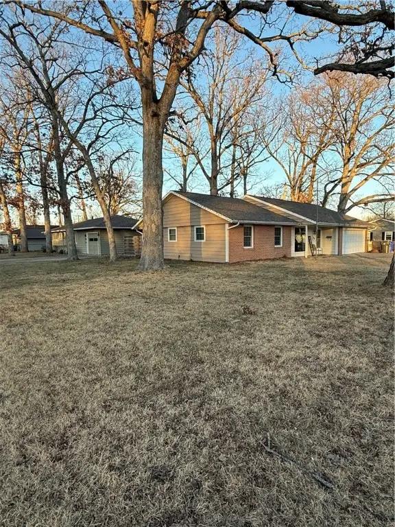 3010 E Orchard Drive, Decatur, IL 62521 - Image #2