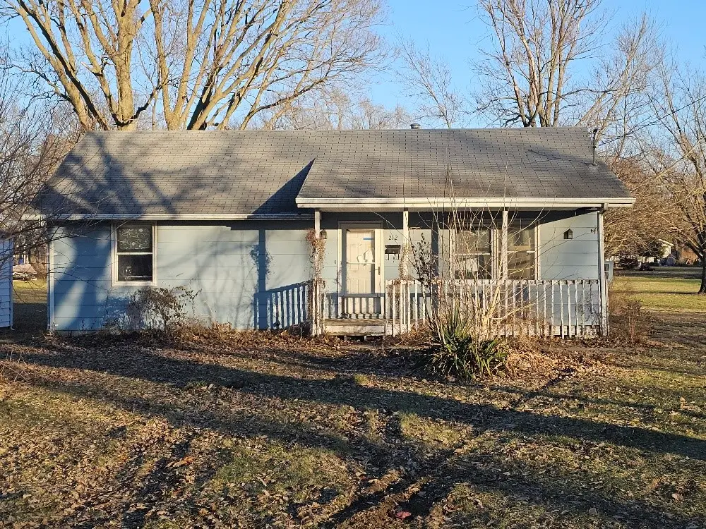 212 S Anchor Road, Decatur, IL 62522 - Image #1