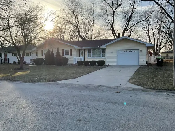 215 Plains Drive, Oreana, IL 62554