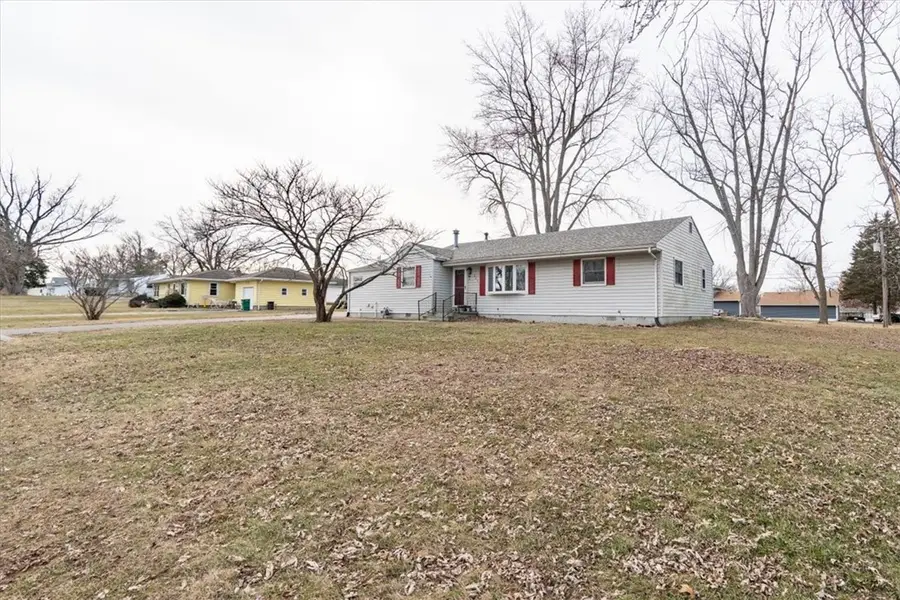 3037 S Wheatland Road, Decatur, IL 62521 - Image #2