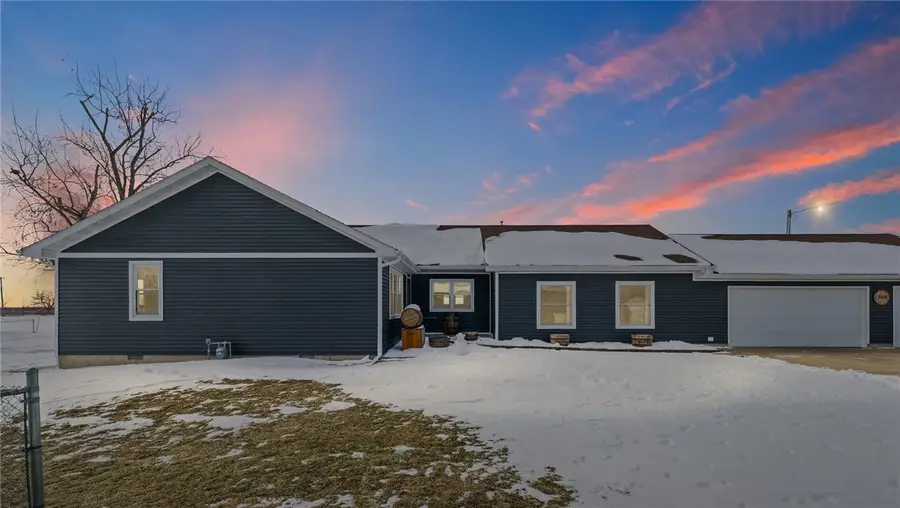 309 W Collett Street, Oakwood, IL 61858 - #2