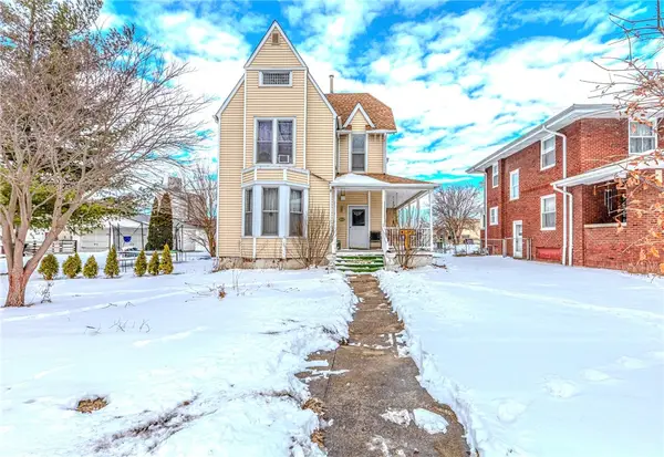 106 W Daggy Street, Tuscola, IL 61953