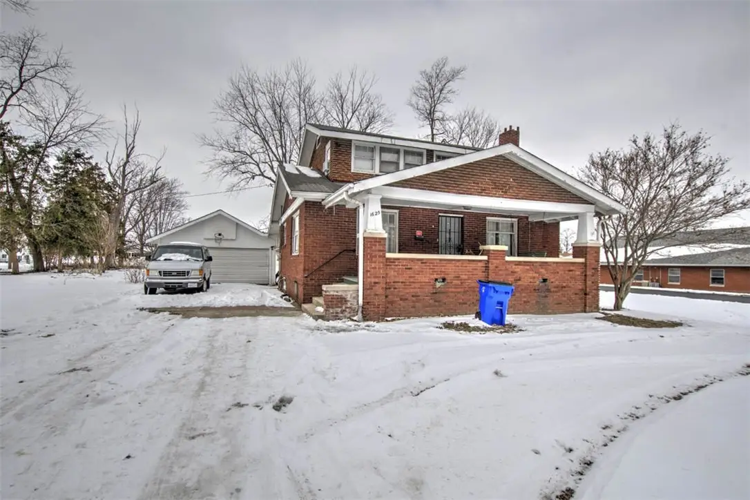 1625 N Summit Avenue, Decatur, IL 62526 - #1