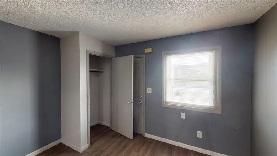 1305 Woodland Drive, Mount Zion, IL 62549 - #2