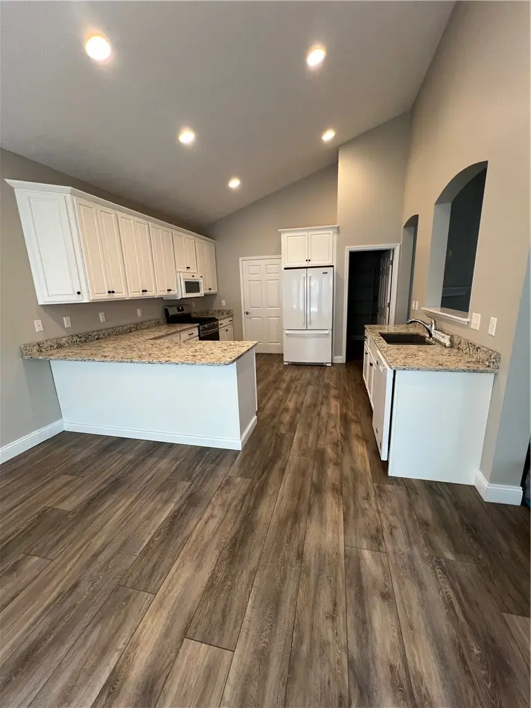 3233 Independence Drive, Danville, IL 61832 - #3