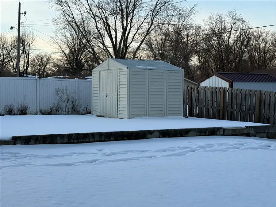 8 Briar Hill Road, Paris, IL 61944 - #3