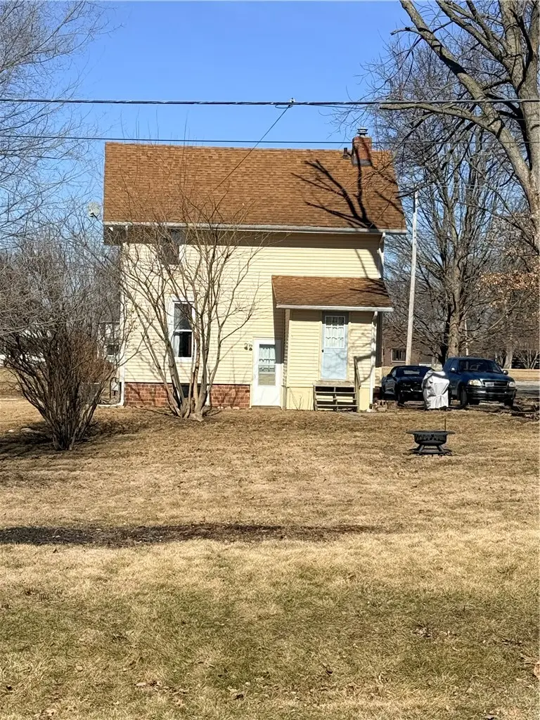 615 E Seminary Avenue, Hoopeston, IL 60942 - #3