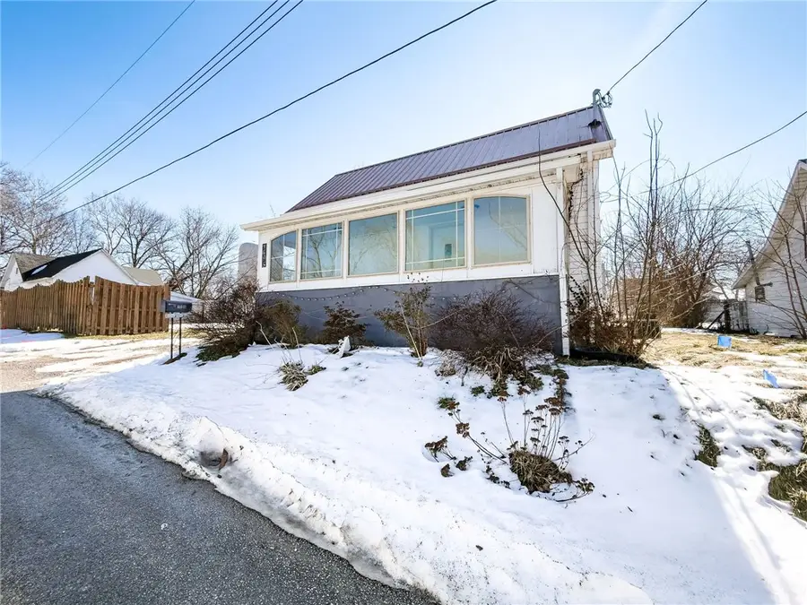 1406 Water Street, Lawrenceville, IL 62439 - #2