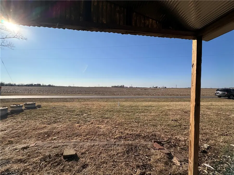 2251 E 325 North Road, Pana, IL 62557 - #2