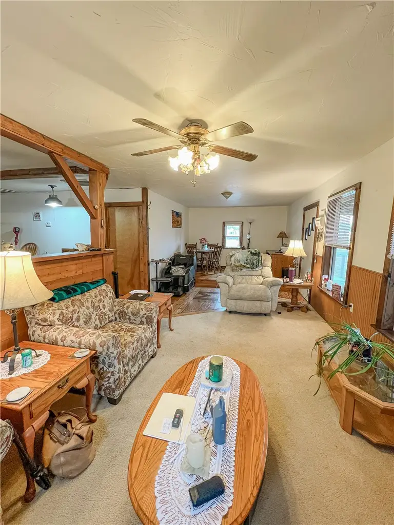 611 W Water Street, Newton, IL 62448 - #3