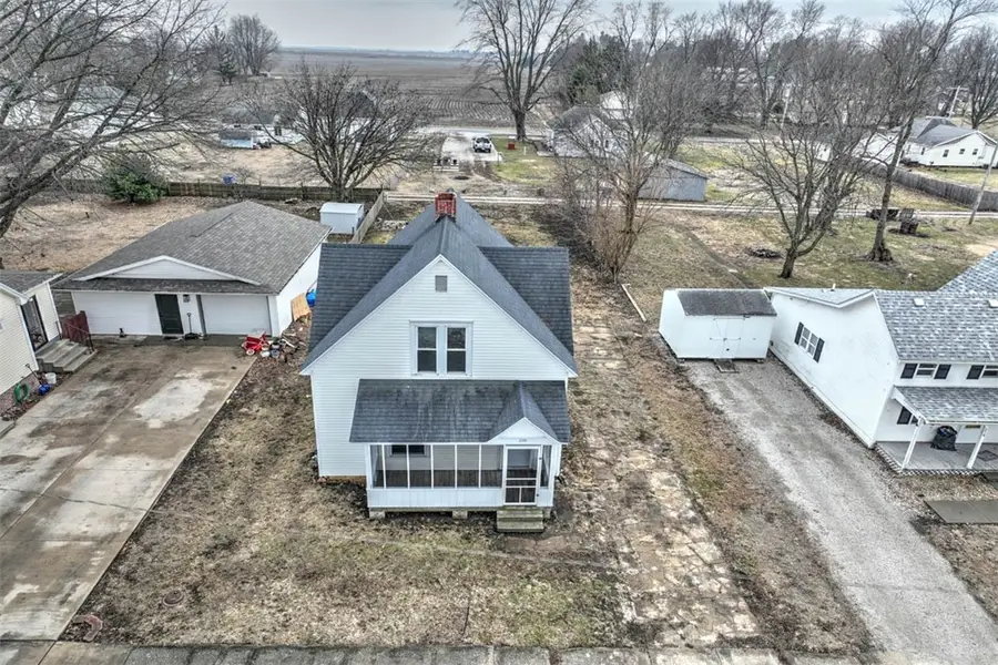 220 Lincoln Street, Blue Mound, IL 62513 - #2