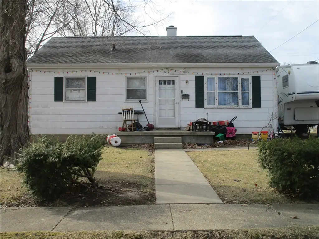 610 S Spruce Street, Pana, IL 62557 - #1