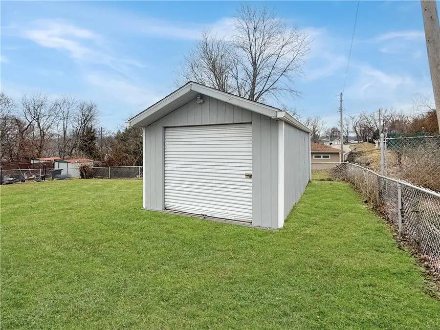 4335 E Du Frain Avenue, Decatur, IL 62526 - #3