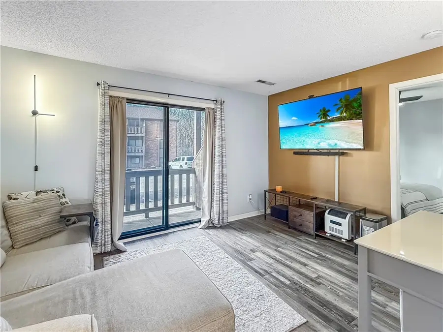 450 Woodside Trail #B1, Decatur, IL 62521 - #3