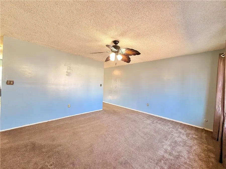 2915 N 25th Street, Decatur, IL 62526 - #3