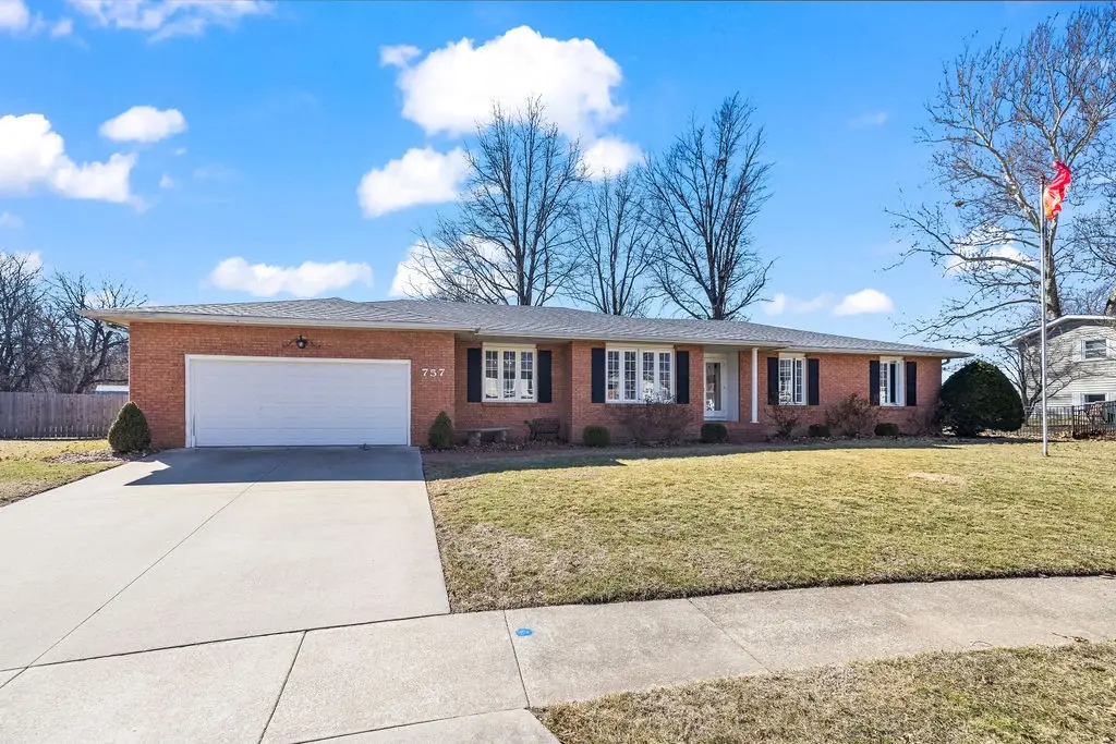 757 W Harold Circle, Decatur, IL 62526 - #1
