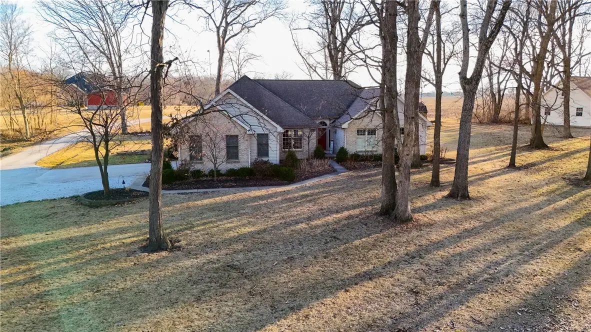 13856 E 3785 North Road, Hoopeston, IL 60942 - #1