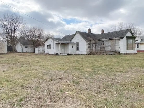 1404 Madison Avenue, Charleston, IL 61920