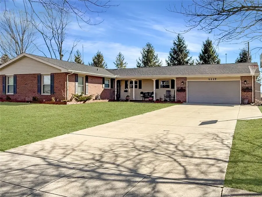 1117 Stinson Avenue, Mattoon, IL 61938 - #2