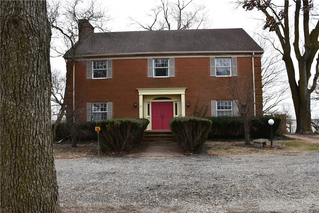 2174 Cr 575e, Lovington, IL 61937 - #1