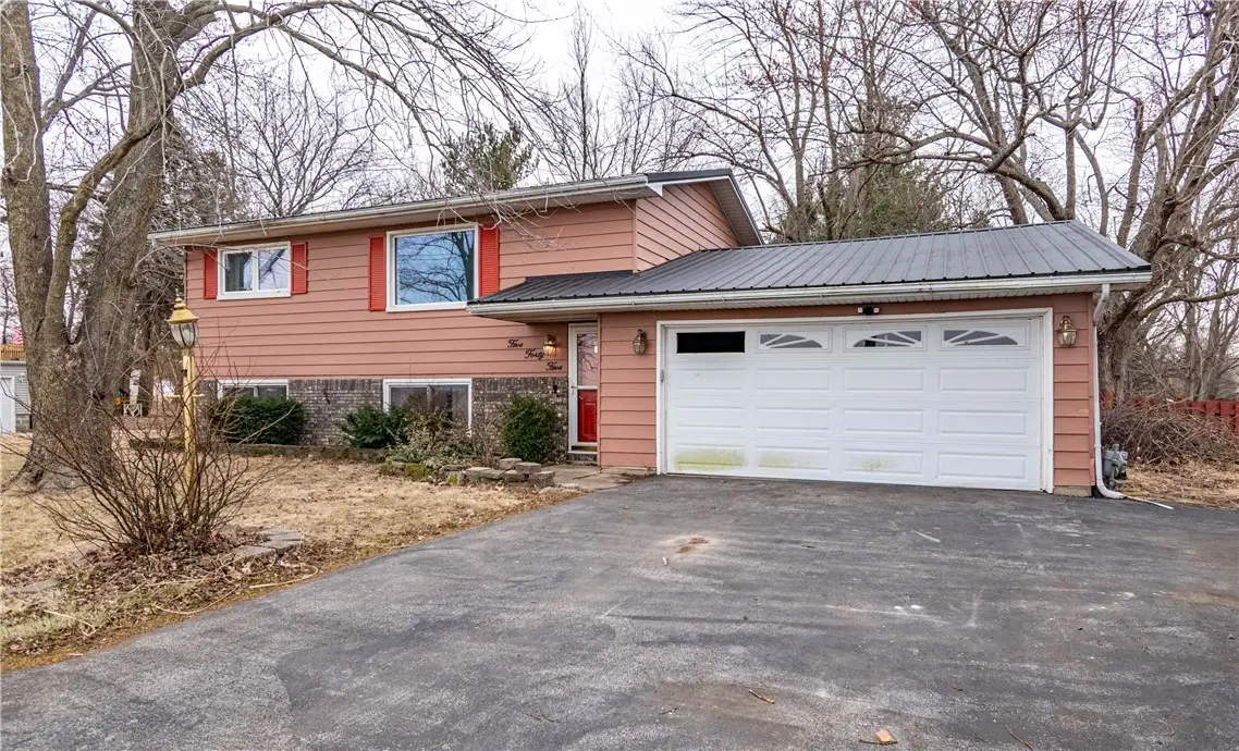 545 W Forsyth Road, Forsyth, IL 62535 - #1