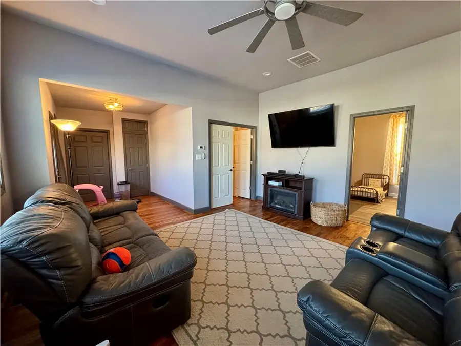 2800 Shelby Avenue, Mattoon, IL 61938 - #3