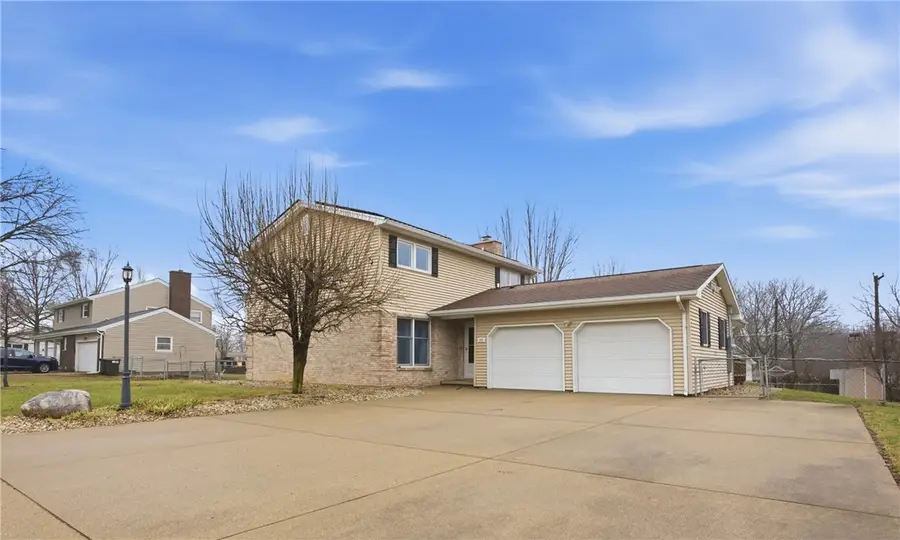 1921 Reynolds Drive, Charleston, IL 61920 - #2