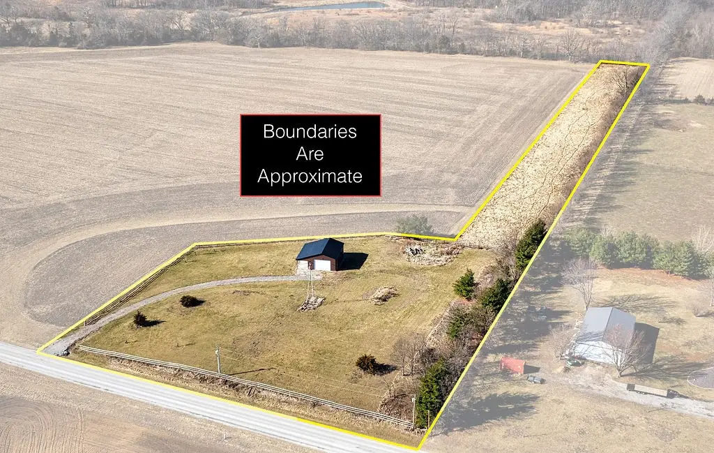 4365 N Oakley Road, Oakley, IL 62501 - #1