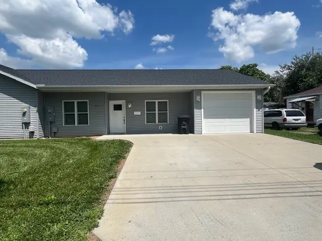 602 S Linden Street, Effingham, IL 62401 - #3