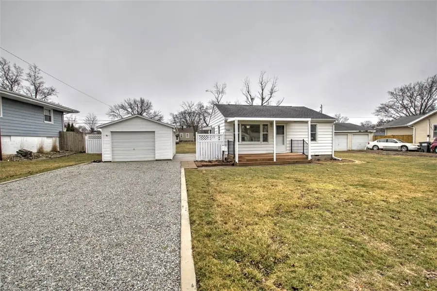 3421 E Leafdale Avenue, Decatur, IL 62521 - #3