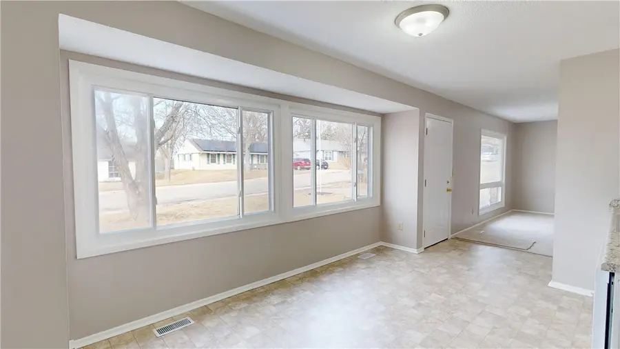 904 Sunset Ridge, Danville, IL 61832 - #2