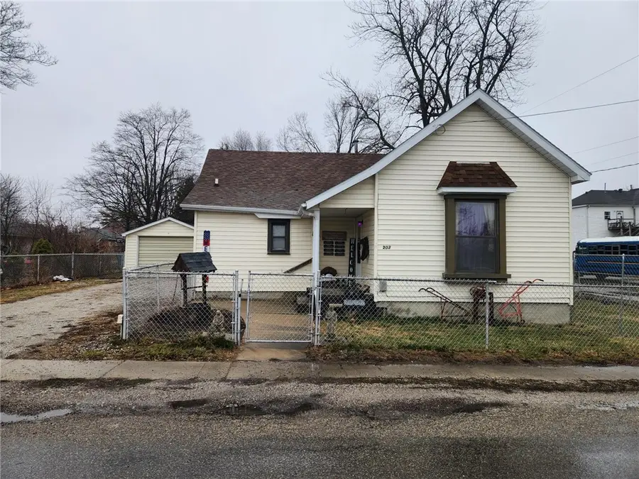 406 Stone Street, Georgetown, IL 61846 - #2