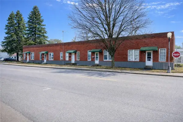 209 S Central Avenue, Casey, IL 62420