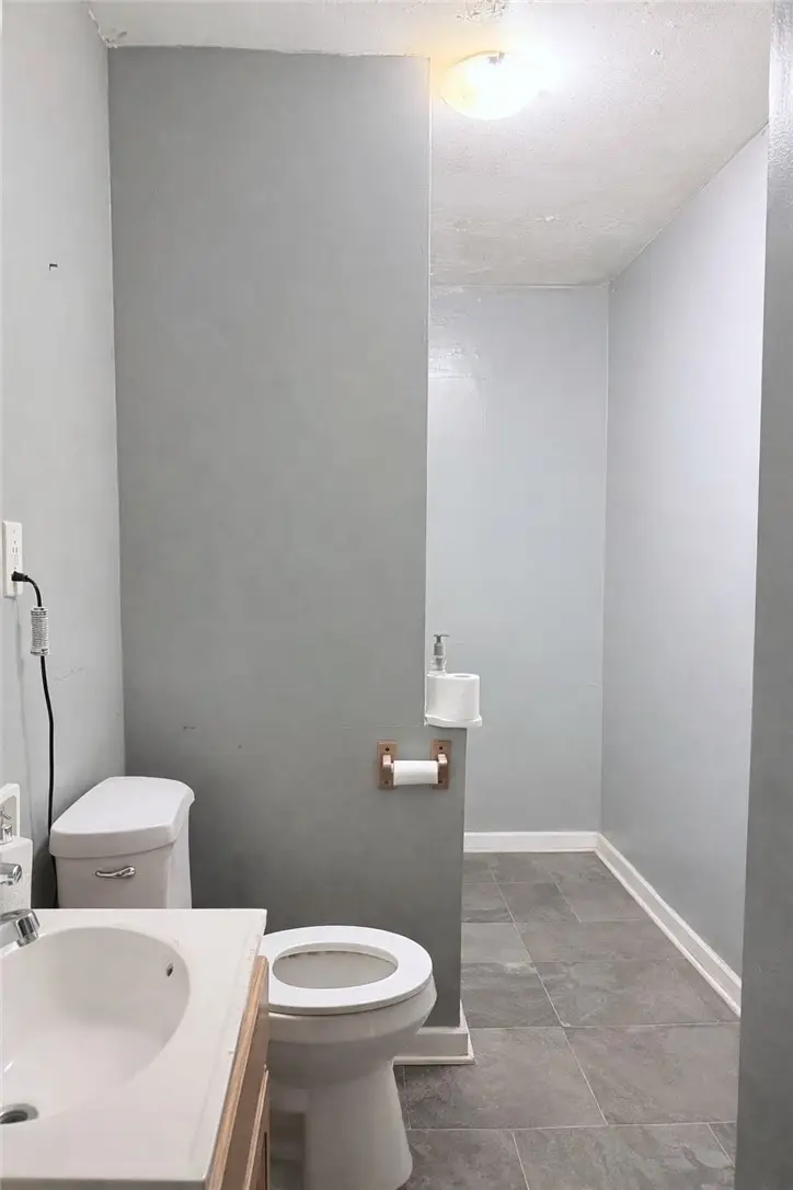 209 S Central Avenue, Casey, IL 62420 - #2