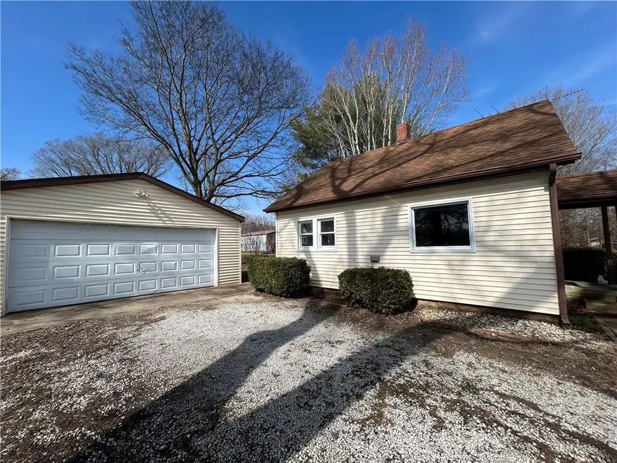 17739 N Mechanic Street, Marshall, IL 62441 - #2