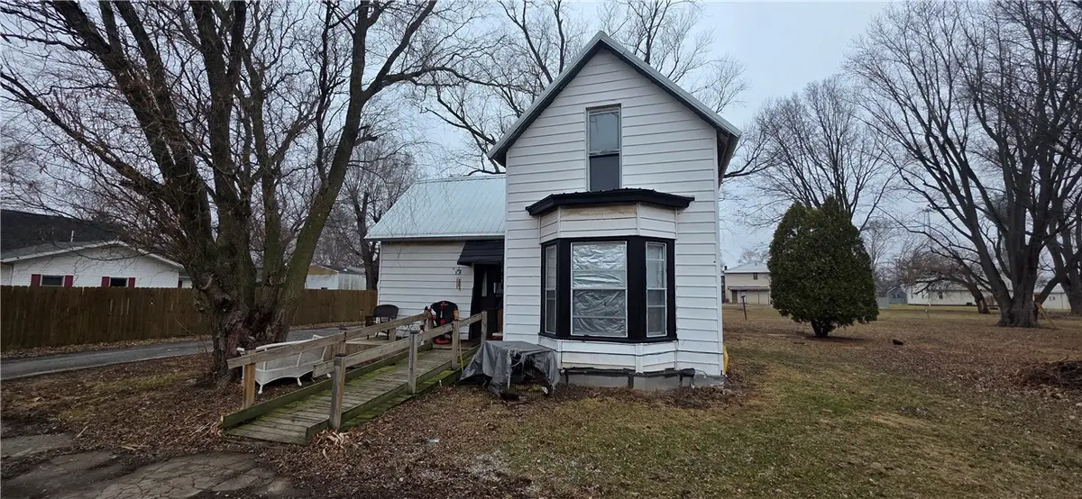 113 N May Street, Potomac, IL 61865 - #1