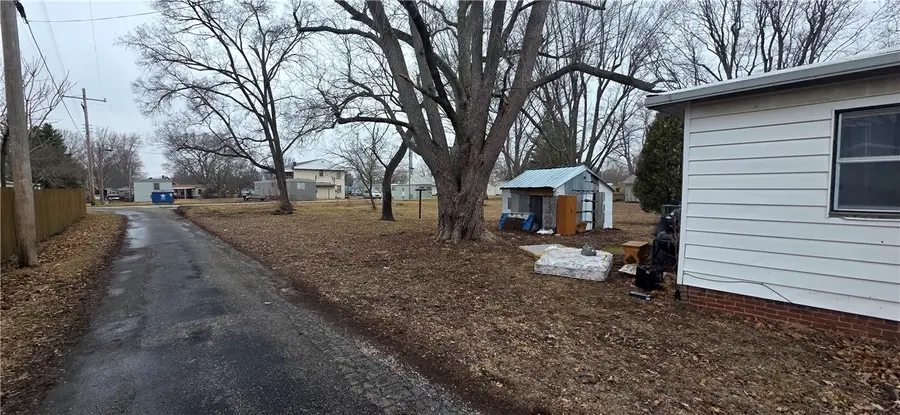 113 N May Street, Potomac, IL 61865 - #3