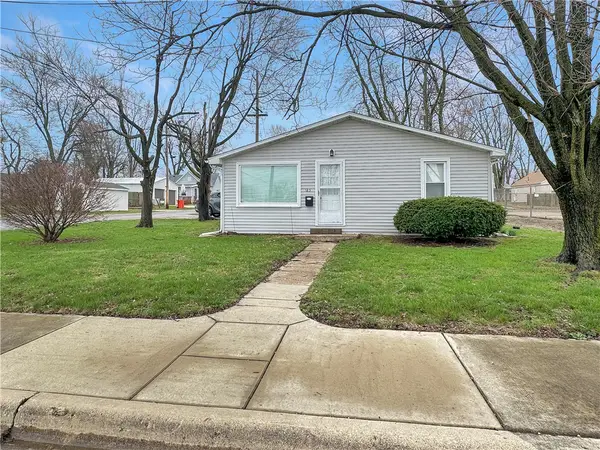 123 N 11th Street, Charleston, IL 61920