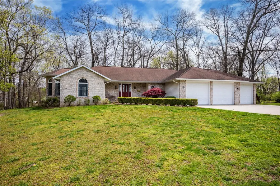 1110 S 2nd Street, Effingham, IL 62401 - #2