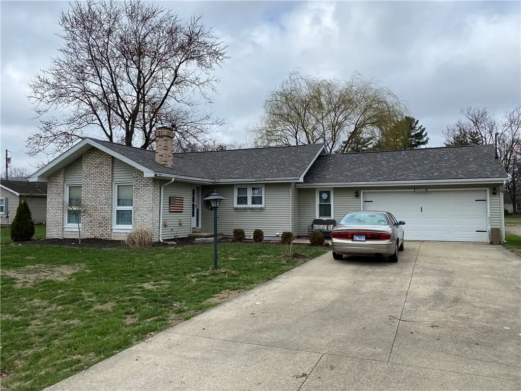 2005 Mckinley Avenue, Charleston, IL 61920 - #1