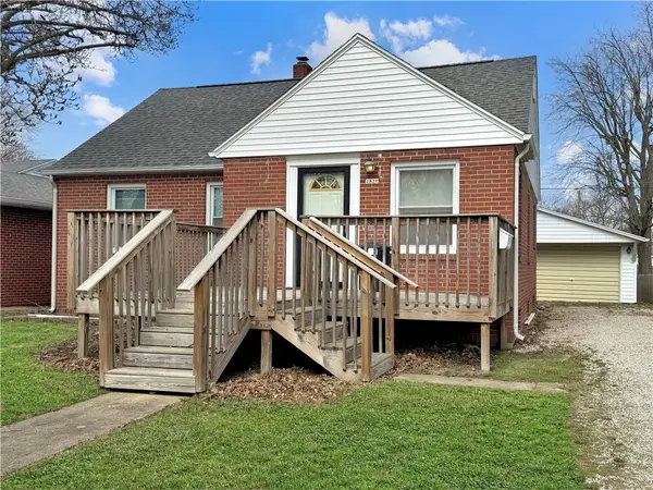 2820 Walnut Avenue, Mattoon, IL 61938