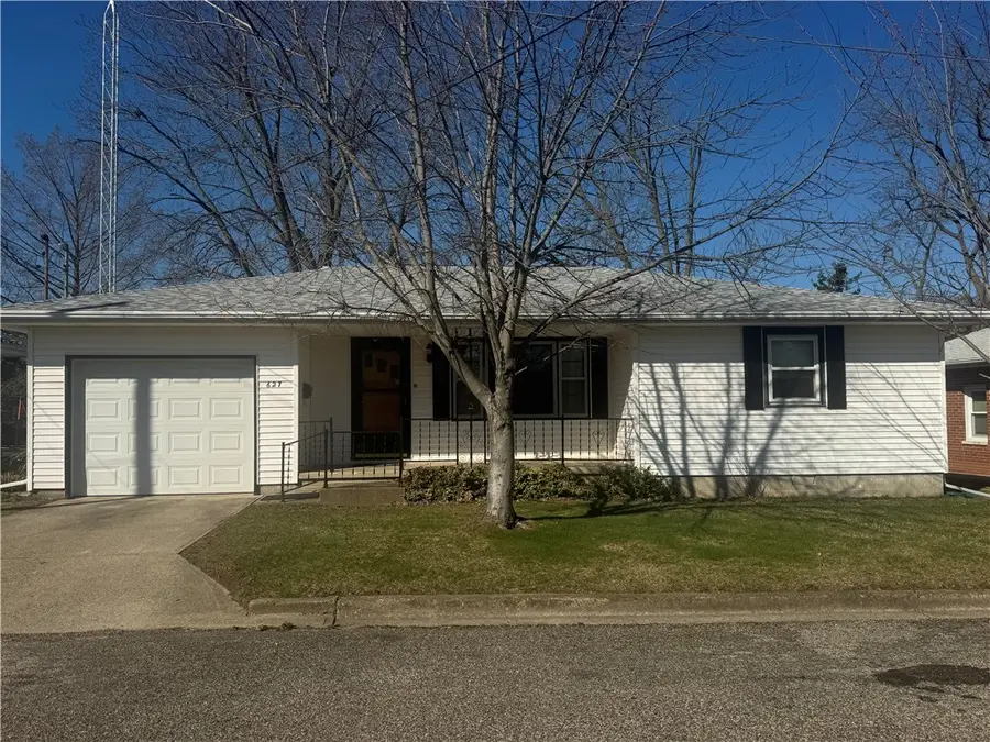 627 Hannah Avenue, Paris, IL 61944 - #2