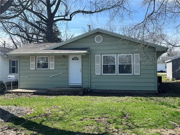 1714 12th Street, Charleston, IL 61920