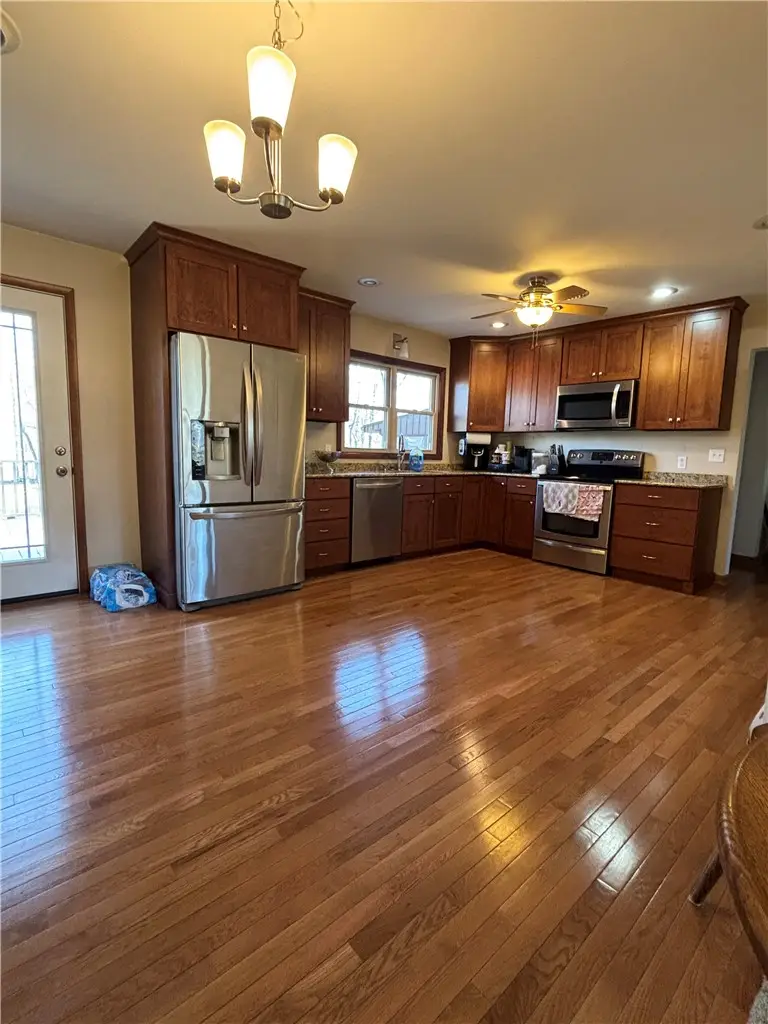 805 Hickory Drive, Newton, IL 62448 - #3