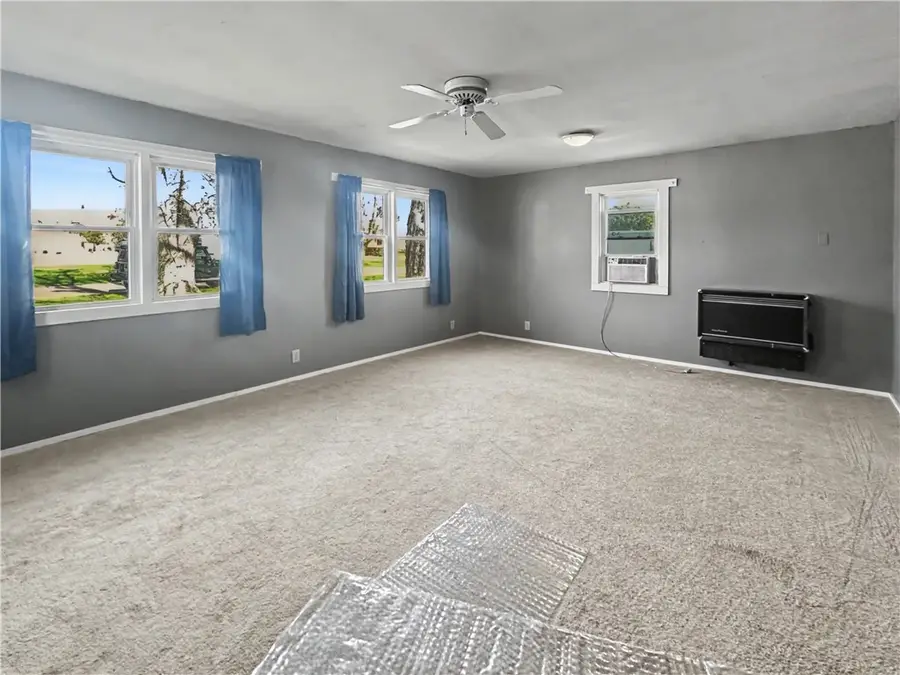 514 W Arthur Street, Paris, IL 61944 - #3