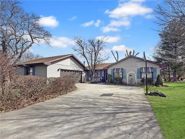 51 Country Club Estates, Sullivan, IL 61951