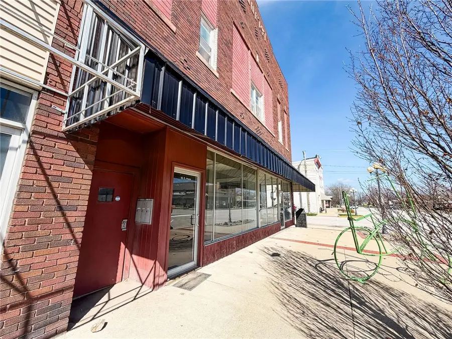 16 E Main Street, Casey, IL 62420 - #3