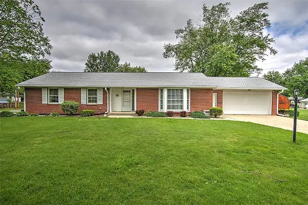 22 Berry Drive, Decatur, IL 62526